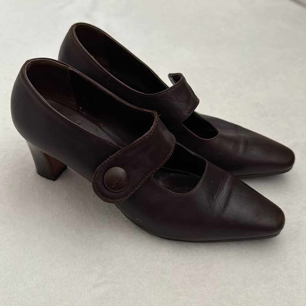 {VTG} Max Mara | Closed Toe Slip On Elastic Strap Leather Mary Jane Heels EU 39